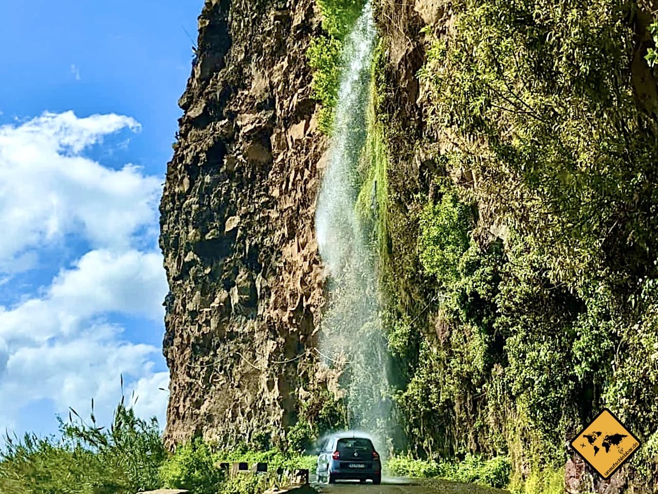 Cascata dos Anjos Wasserfall Auto Straße