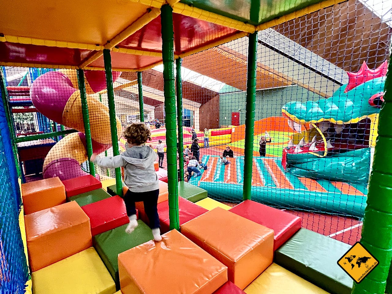 Unternehmungen mit Kindern Indoor-Spielplatz
