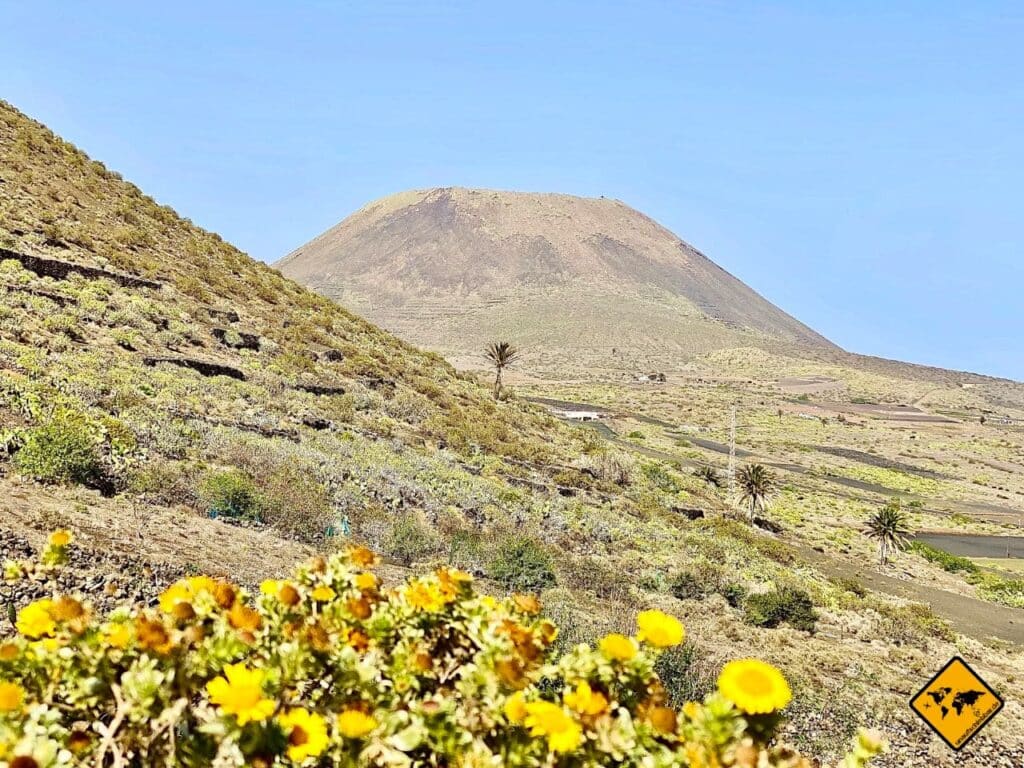 vulkane-auf-lanzarote-diese-12-orte-werden-dich-faszinieren