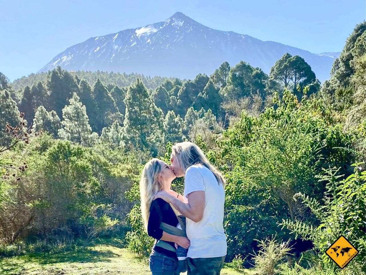 Teneriffa Baby Paar küssen