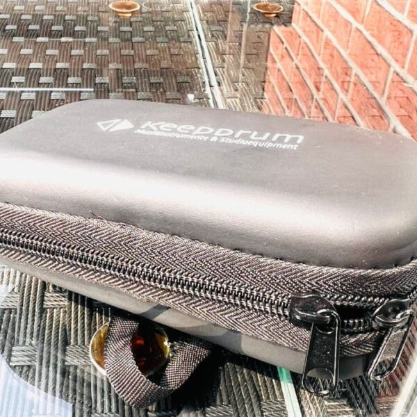 Hier siehst du das keepdrum Soft Case geschlossen