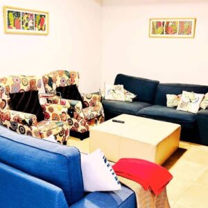 Cactus Coliving & Coworking Tenerife Sofaecke