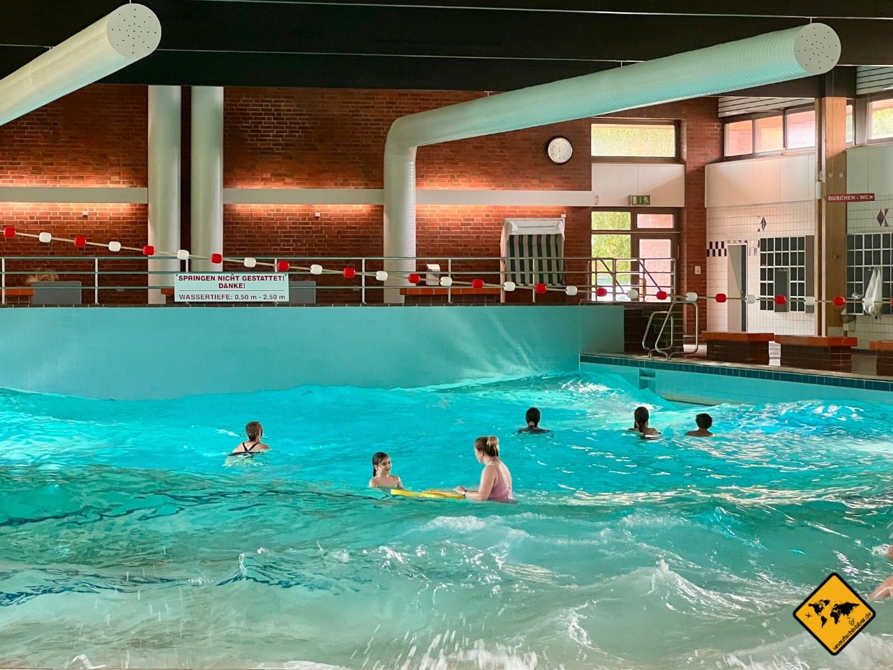 Wangerland mit Kindern Meerwasser Schwimmbad Hooksiel