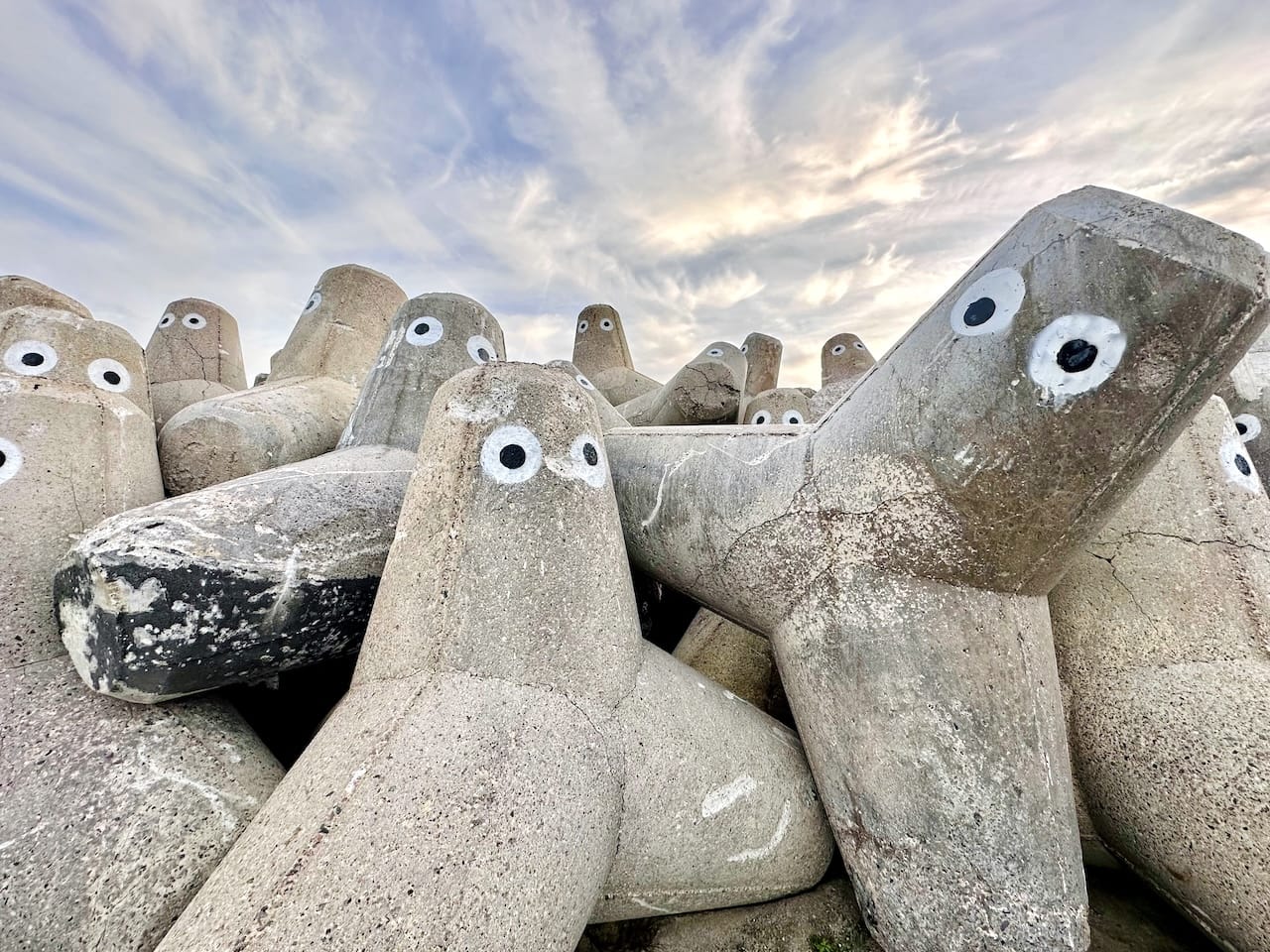 Wellenbrecher Gesichter