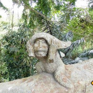 Affen Skulptur im Affenwald Ubud