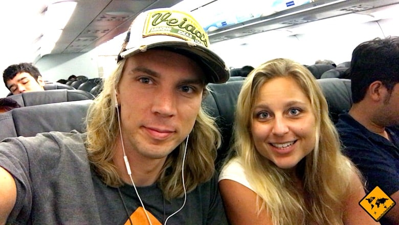 Jenny und Christian in der Air Asia Maschine