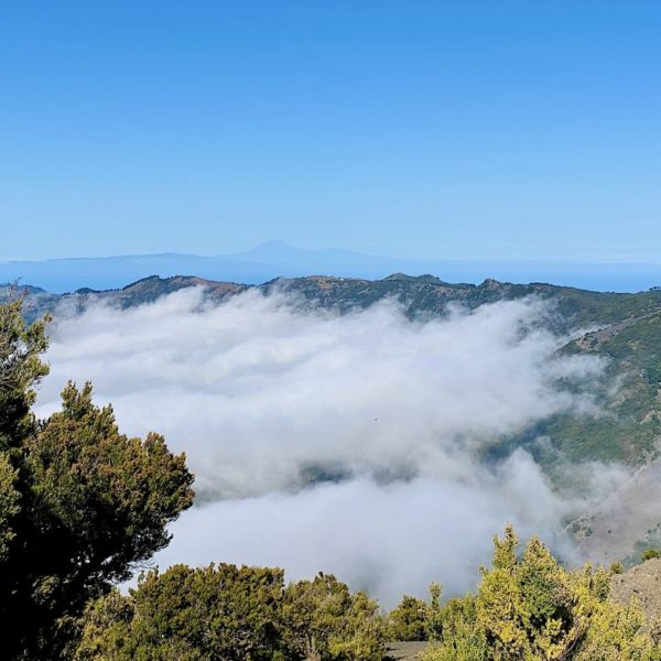 Ausblick Pico de Malpaso Wolken La Gomera Teneriffa