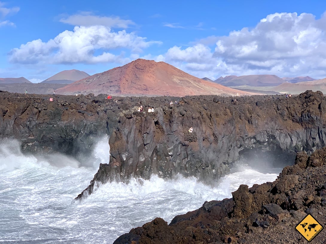 Ausflug Fuerteventura nach Lanzarote Los Hervideros Feuerberge