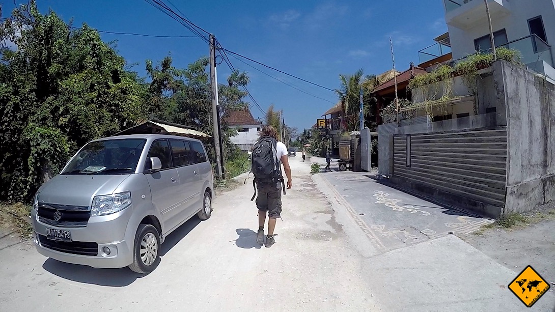 Mietwagen Bali: Einer der Vorteile eines Mietwagens auf Bali ist, dass du dein Gepäck besser als auf einem Roller transportieren kannst