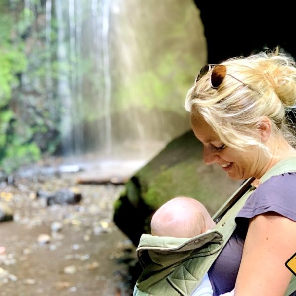 Babytrage Marsupi Wasserfall La Palma