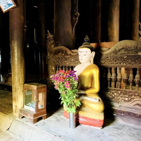 Bagaya Kloster Buddha Figur Myanmar