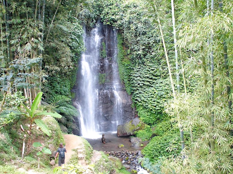 Bali Flitterwochen Wasserfall