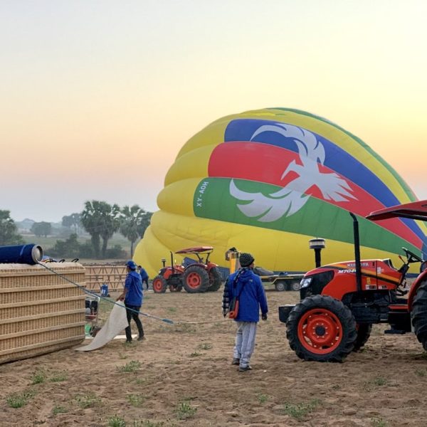 Ballonfahrt über Bagan Vorbereitungen