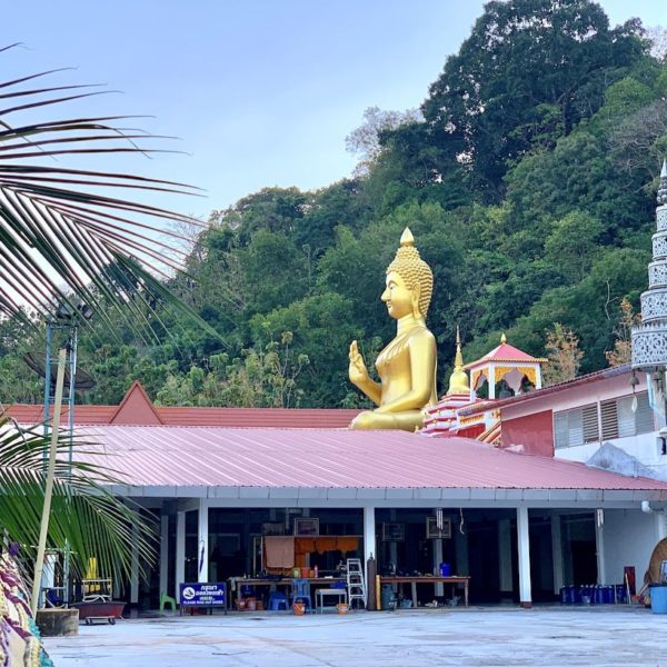 Buddha-Figur Wat Khao Rang Samakkhitham Phuket Stadt