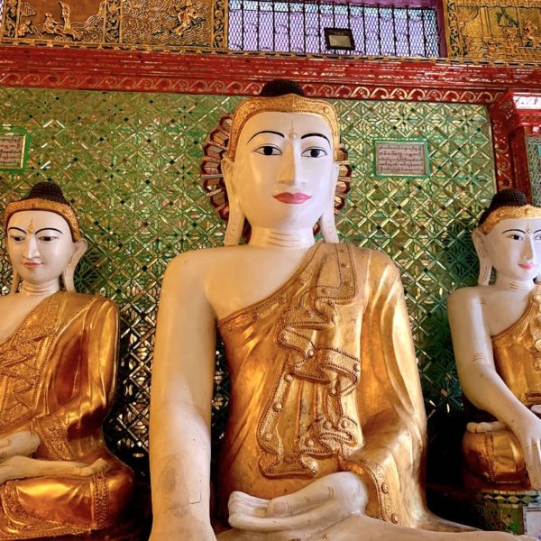 Buddha Figuren Shwedagon Pagode Myanmar