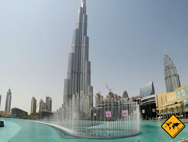 Burj Khalifa Wasserspiele bei Tag