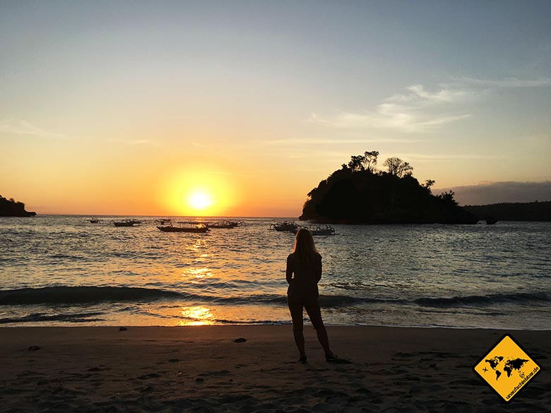 Crystal Bay Beach Nusa Penida Sonnenuntergang