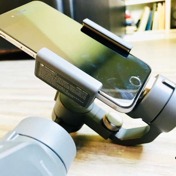 DJI Osmo Mobile 2 iPhone im Mobilgerätehalter