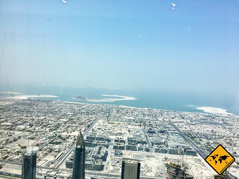 Die Burj Khalifa Preise sind okay angesichts der tollen Aussicht aufs Meer