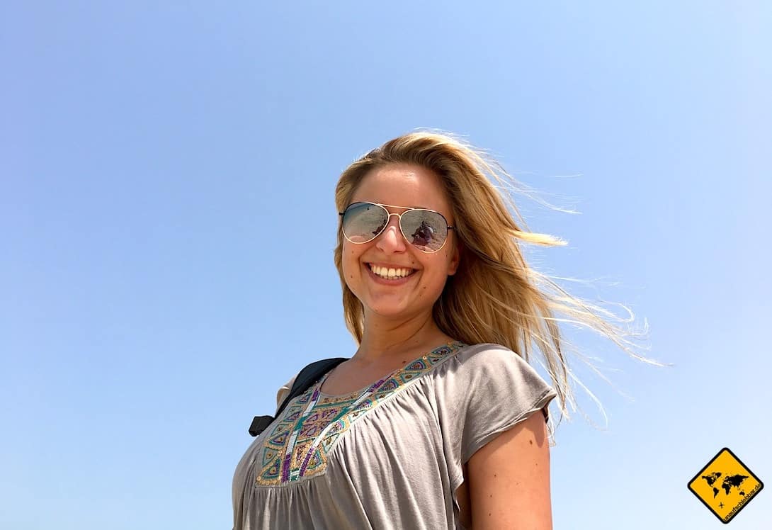Dubai Kleiderordnung bedeckte Schultern