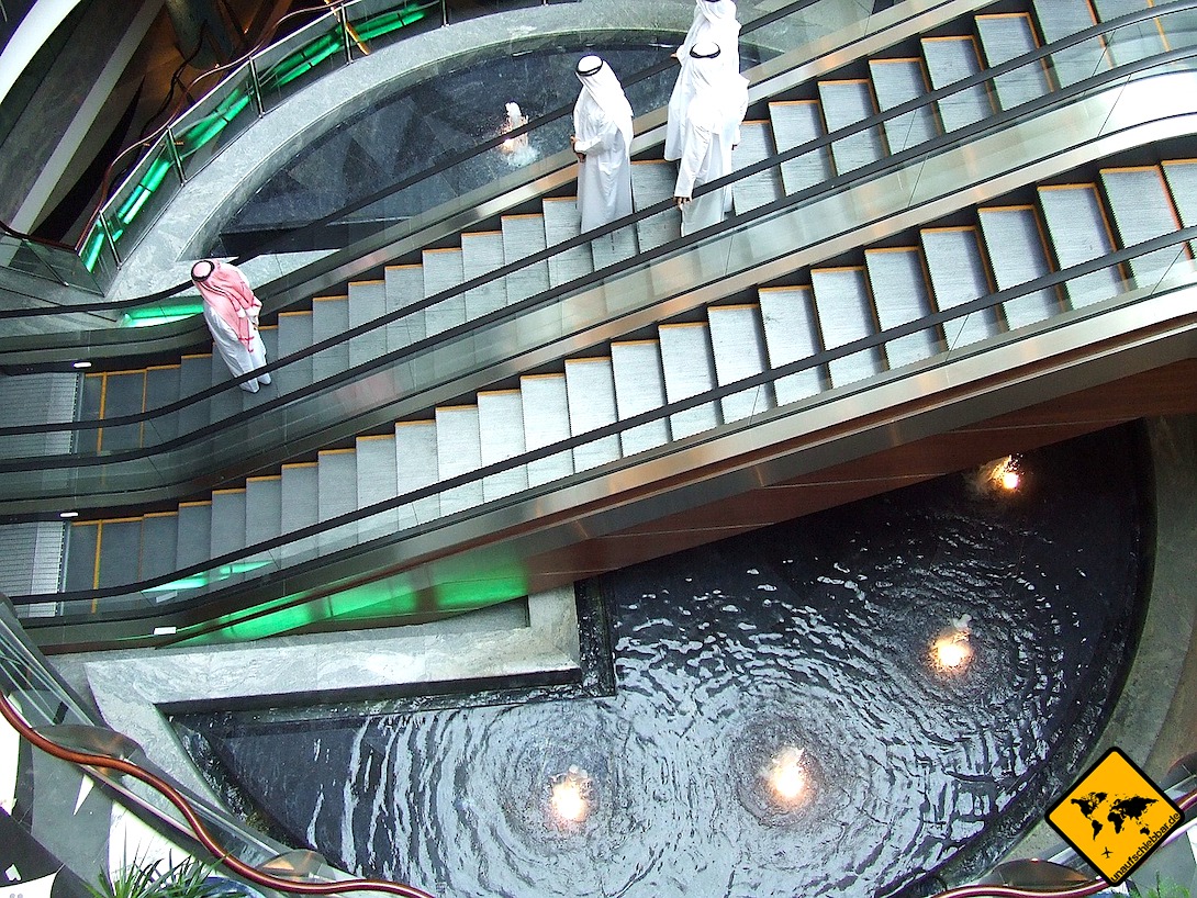 Dubai Shopping Mall Locals Rolltreppe