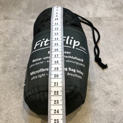 Fit Flip Hüttenschlafsack Test: Unsere gemessene Länge beträgt ca. 22 cm