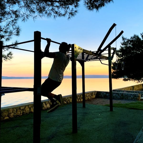 Fitnessgeräte Promenade Novi