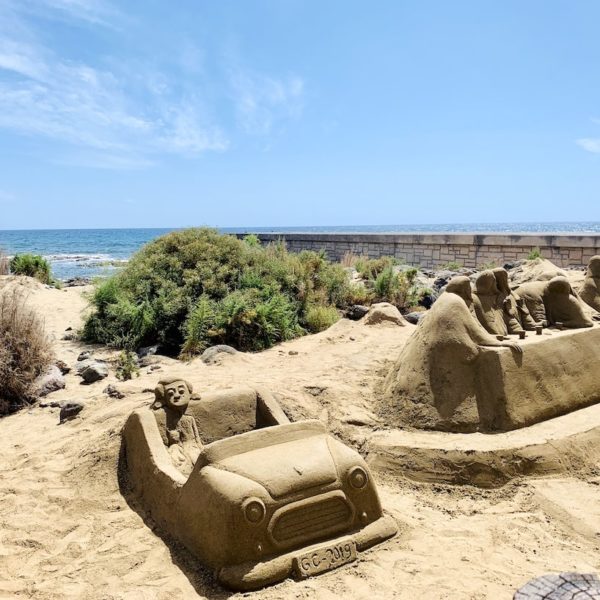 Gran Canaria Sand-Kunstwerk Auto