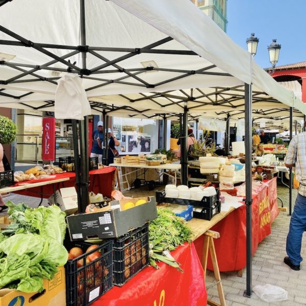 Handwerker- und Bauernmarkt Centro Comercial El Campanario Corralejo