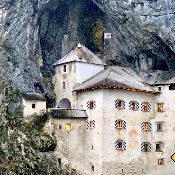 Höhlenburg Predjama Slowenien
