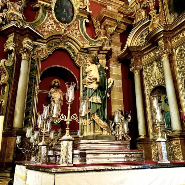 Innenraum Basilica Nuestra Señora del Pino