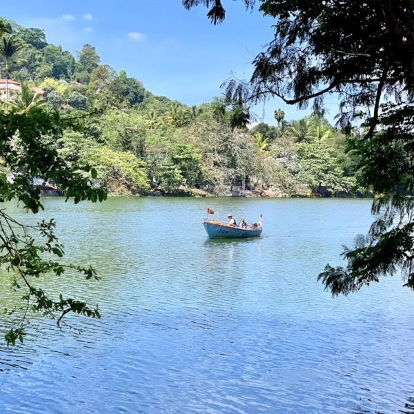 Kandy Lake Bootsfahrt