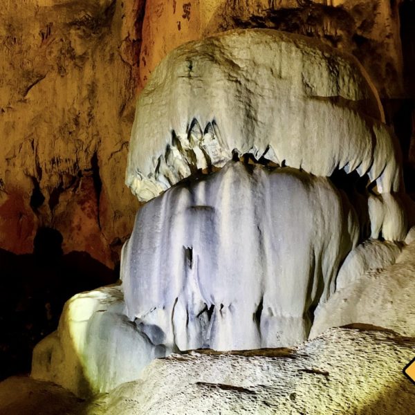 Kroatien Samograd Höhle Tropfstein