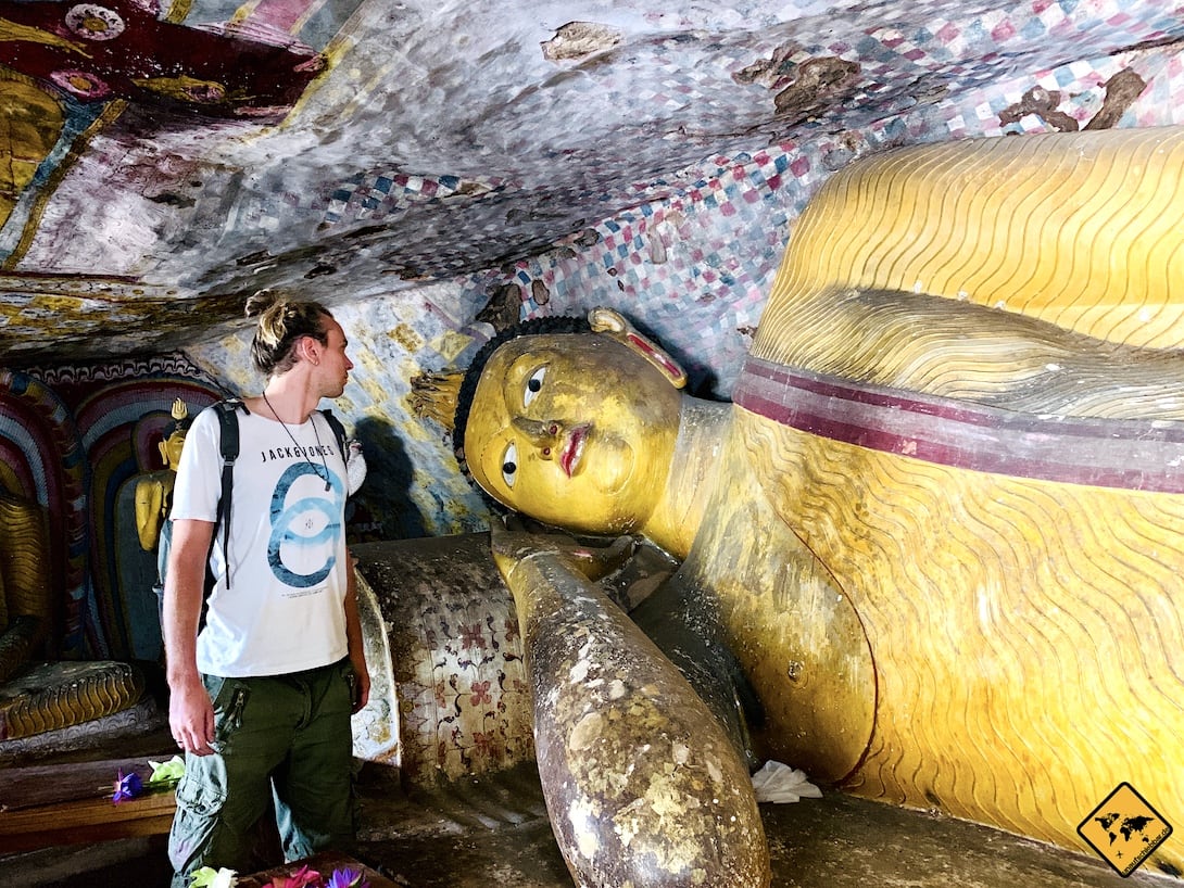 Liegende Buddha Figur Dambulla Höhlentempel Sri Lanka