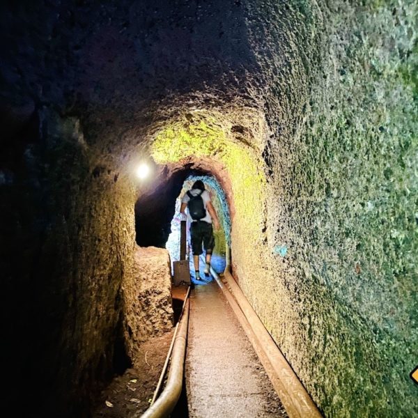 Los Tilos Wasserfall Weg Tunnel