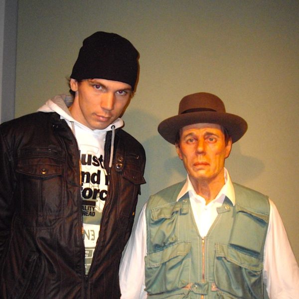 Madame Tussauds Berlin Figuren Joseph Beuys