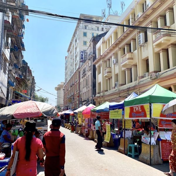 Maha Bandula Park Street Markt Yangon