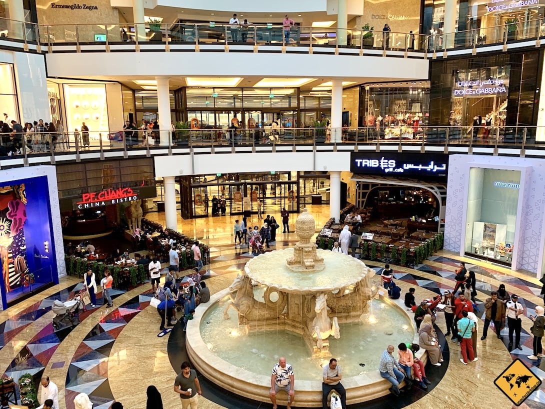 Mall of the Emirates Restaurants Springbrunnen