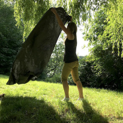 Der Mikrofaser Schlafsack von Fit Flip ist schnell ausgepackt und dann sofort nutzbar