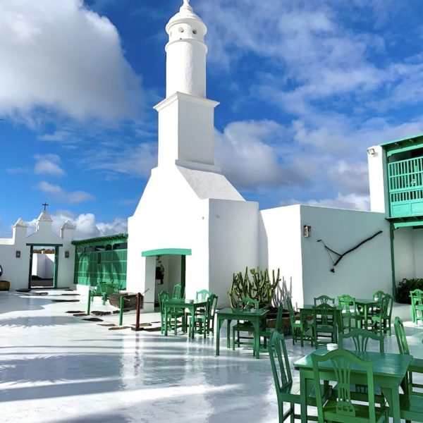 Monumento al Campesino Restaurant San Bartolome