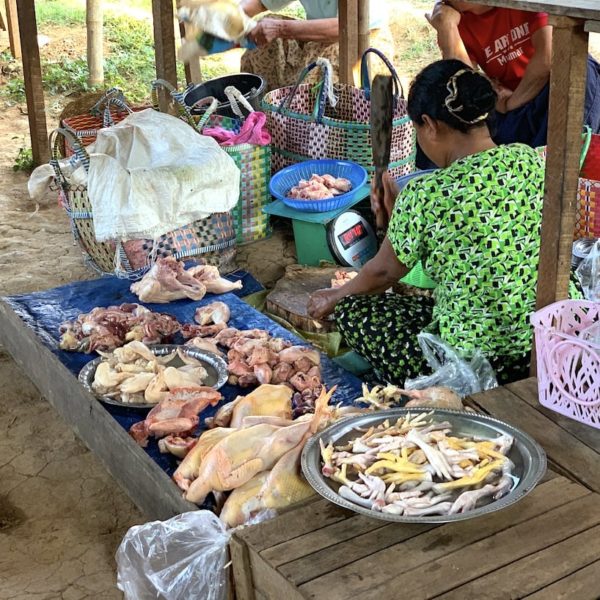 Myanmar Inle Lake Markt Hühnchen