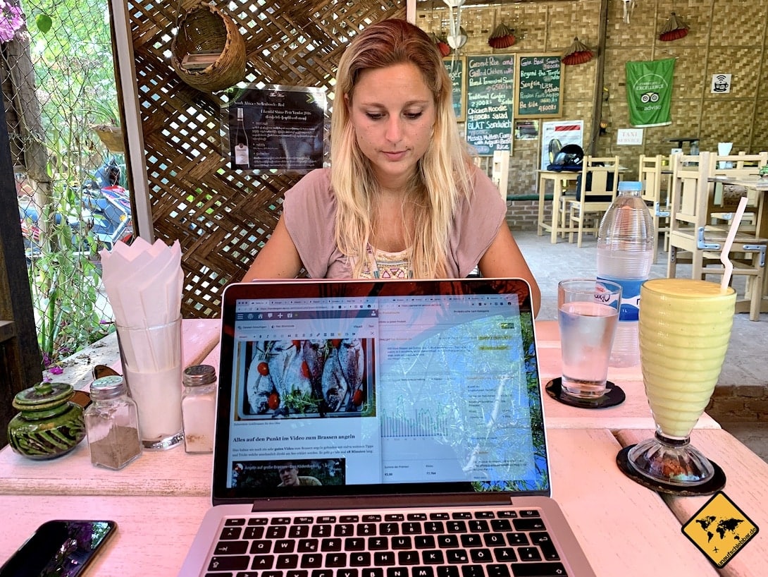 Online Job Blogger