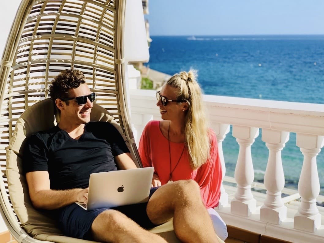 Ortsunabhängige Jobs finden Bea und Jan New Work Life