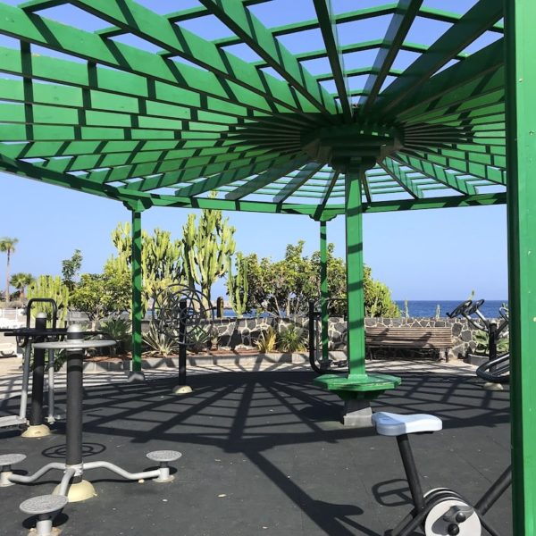 Parque Marítimo Santa Cruz Fitnessraum