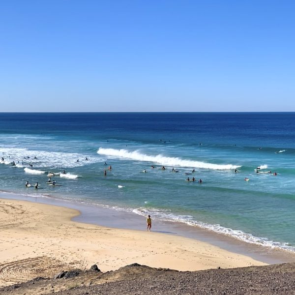 Piedra Playa El Cotillo Surfer