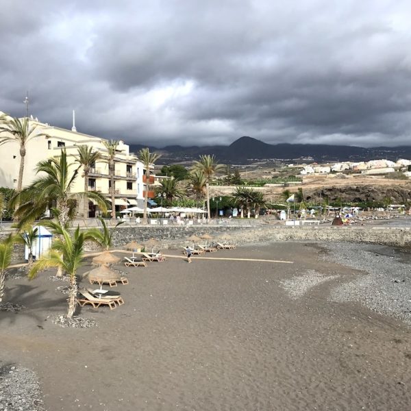 Playa San Juan Teneriffa schwarzer Sand