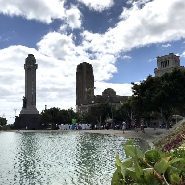 Plaza de España Santa Cruz Teich Skyline