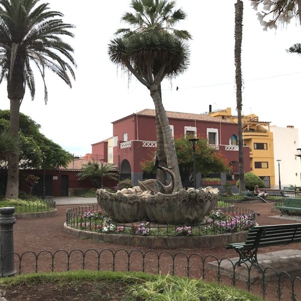 Puerto de la Cruz Plaza de la Iglesia