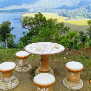 Rastplatz auf dem Weg durch die Berge bei einer Bali Rundreise