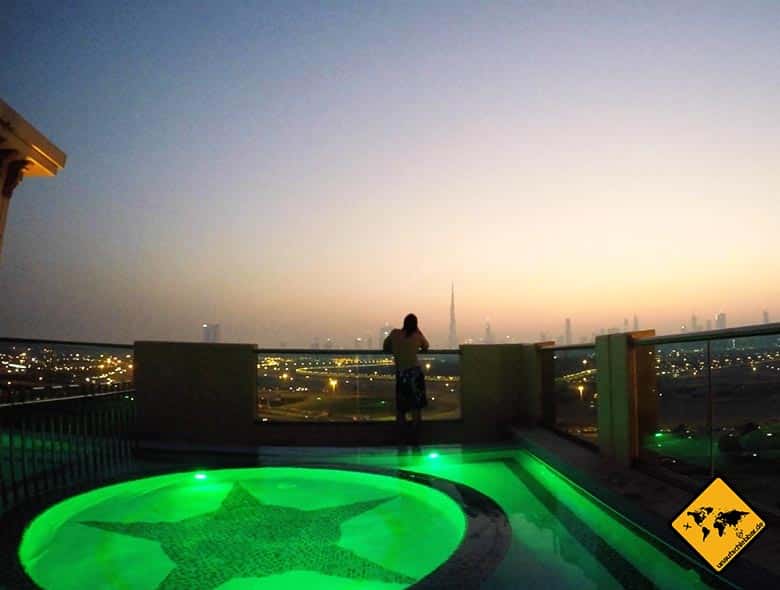 Roof top pool im Marriott al Jaddaf Dubai